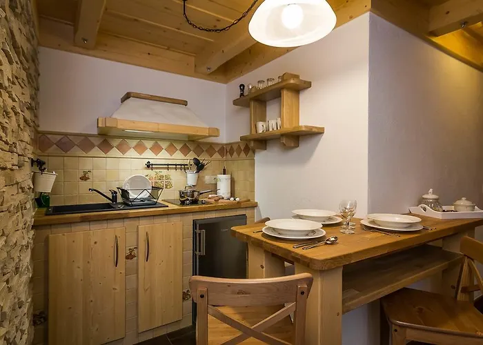 ريزيدينتا نا شوموشكوفي شقة *