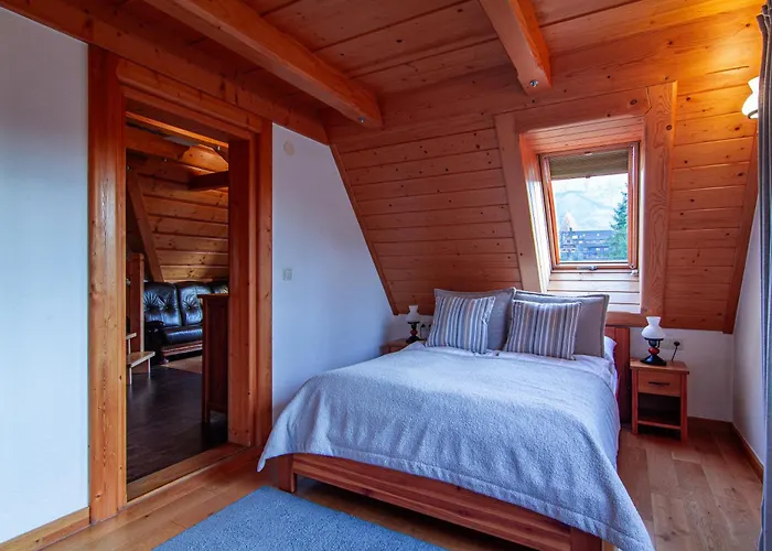 ريزيدينتا نا شوموشكوفي شقة *